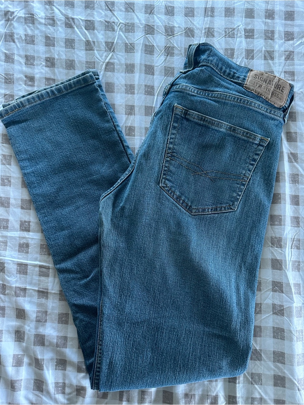 Signature by Levi Strauss Men’s Dark Blue Straight Jeans